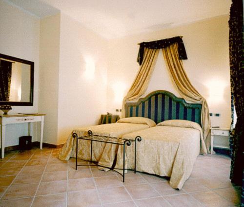 Hotel Urbano V Montefiascone Rum bild