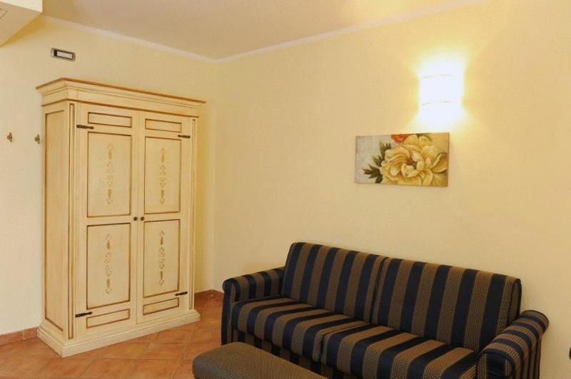 Hotel Urbano V Montefiascone Rum bild